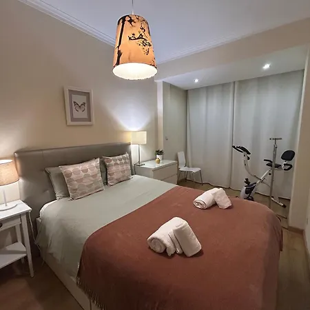 Familiar Em Zona Historica De Appartamento Lisbona