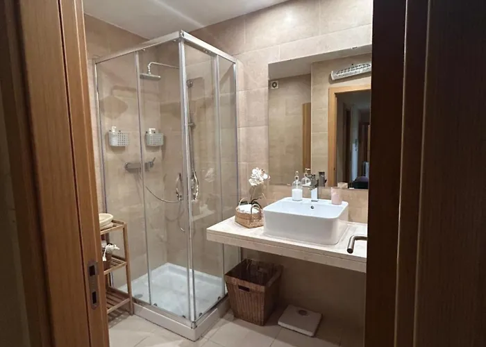 Familiar Em Zona Histórica De Apartamento
